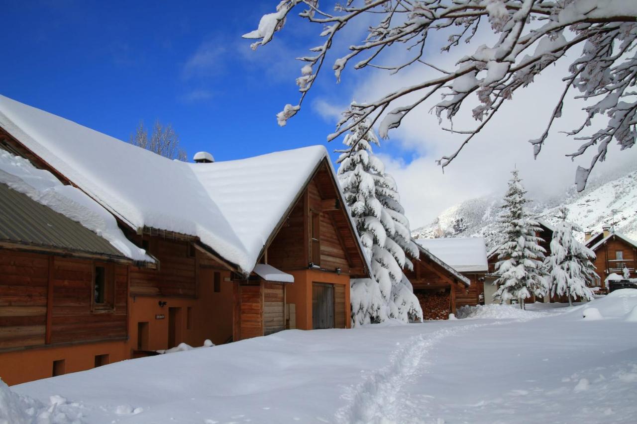Le Gouroun Hameau Des Chazals Nevache Hautes Alpes المظهر الخارجي الصورة