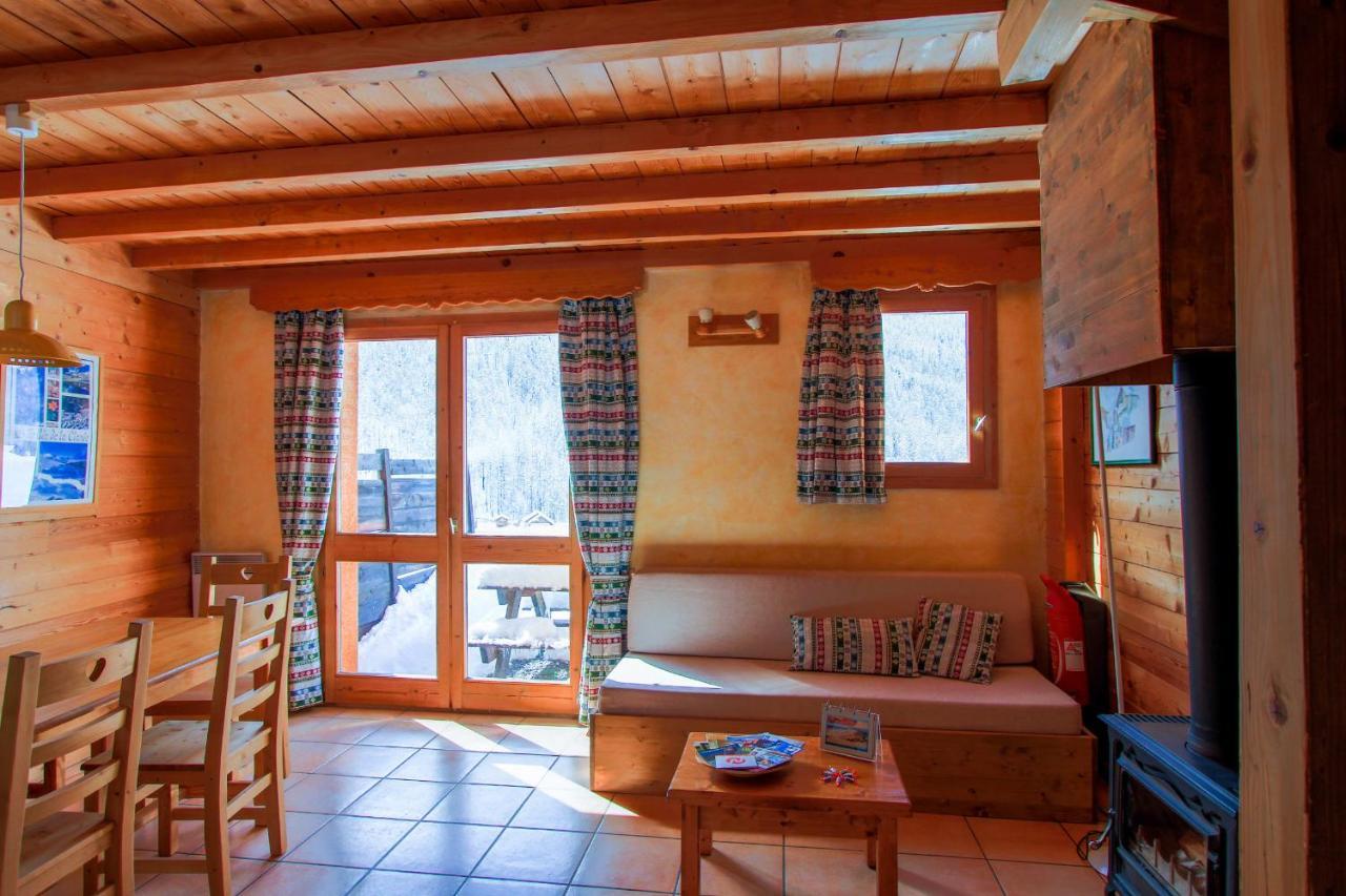 Le Gouroun Hameau Des Chazals Nevache Hautes Alpes المظهر الخارجي الصورة