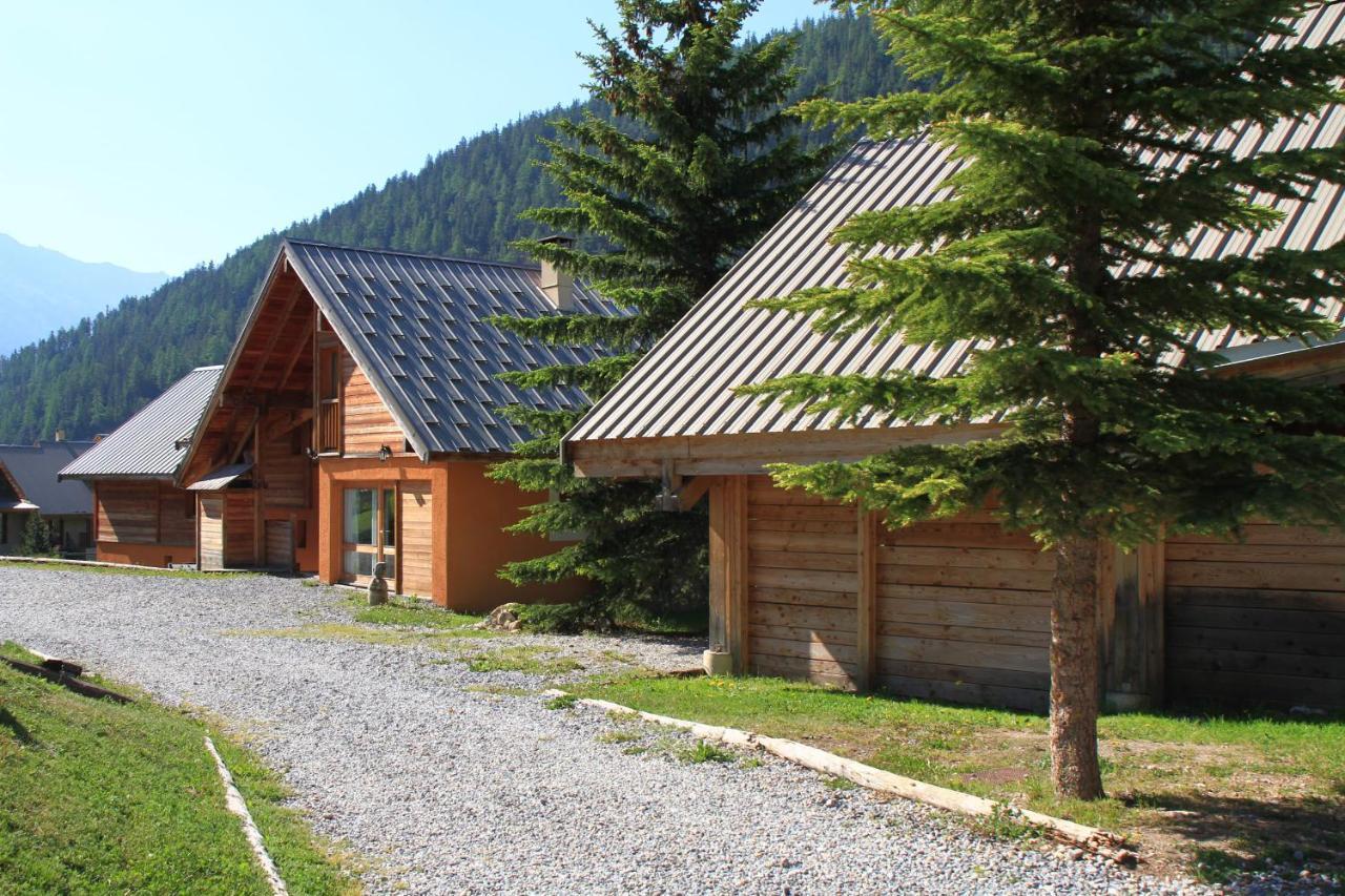 Le Gouroun Hameau Des Chazals Nevache Hautes Alpes المظهر الخارجي الصورة