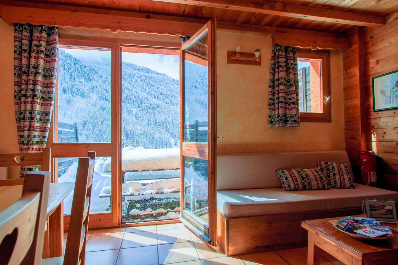 Le Gouroun Hameau Des Chazals Nevache Hautes Alpes المظهر الخارجي الصورة